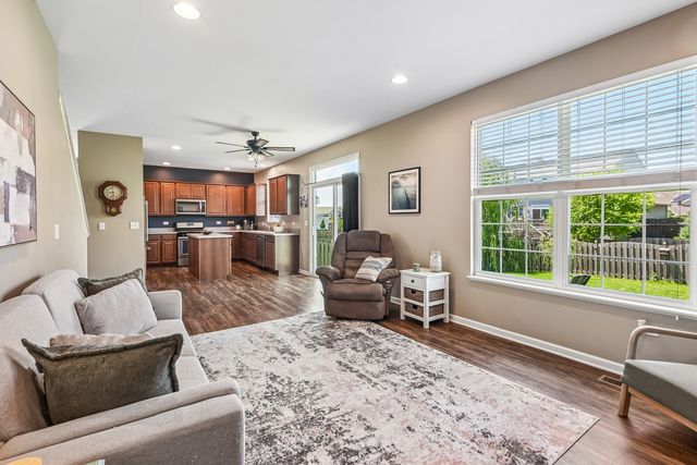 1716 Wentworth Drive, Volo, IL 60020