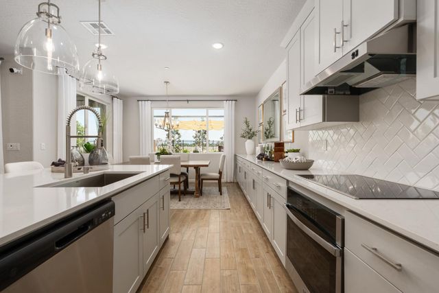 875 Solar Lane, Clovis, CA 93619