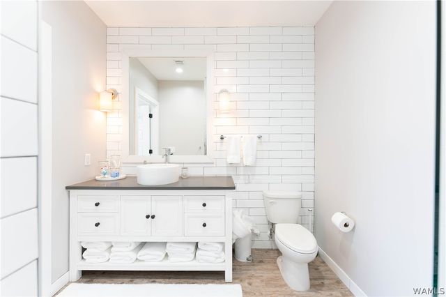 2529 University Blvd 1, Tuscaloosa, AL 35401