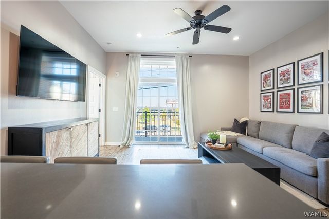 2529 University Blvd 1, Tuscaloosa, AL 35401