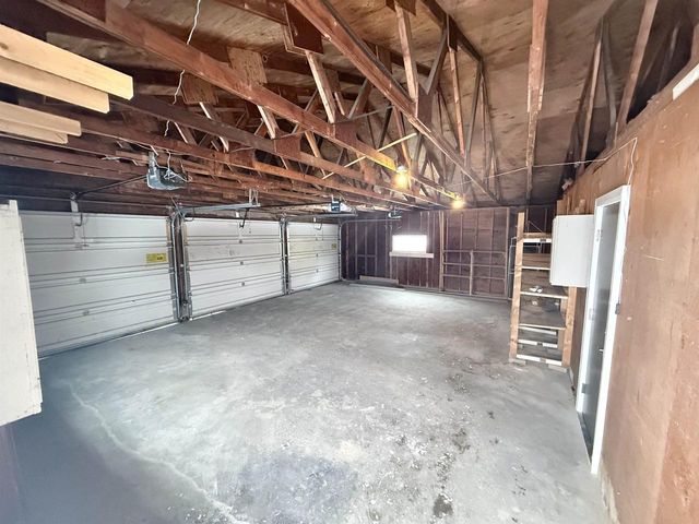 1431 NEWBERRY AVENUE, Marinette, WI 54143