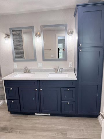 1431 NEWBERRY AVENUE, Marinette, WI 54143