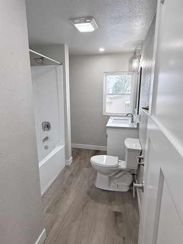 1431 NEWBERRY AVENUE, Marinette, WI 54143