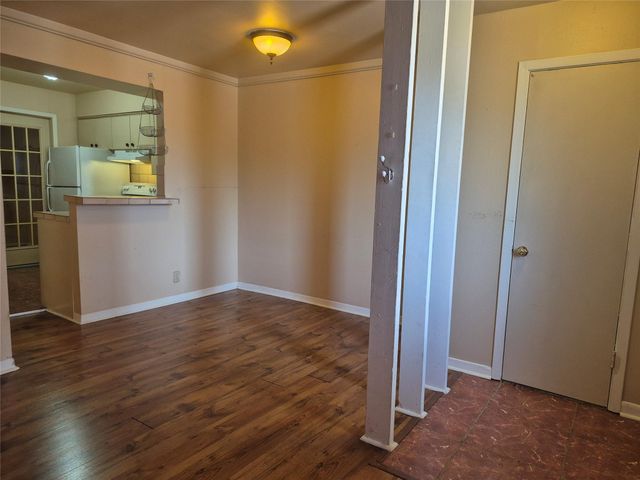 2627 Marilee Lane 10, Houston, TX 77057