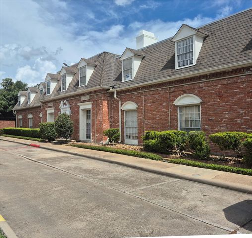2627 Marilee Lane 10, Houston, TX 77057