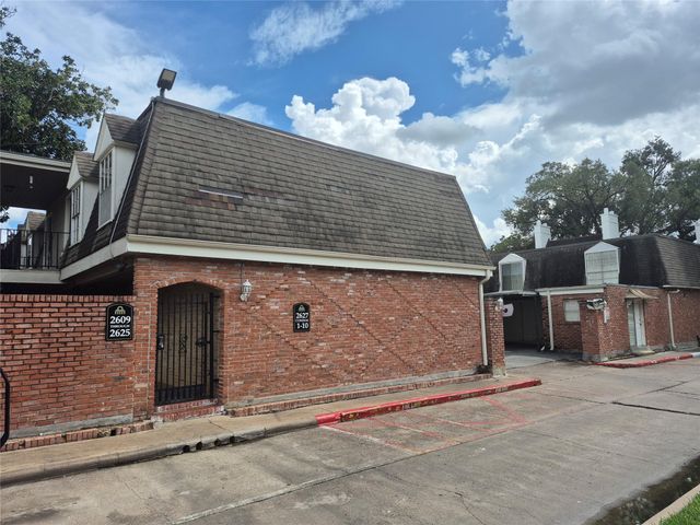 2627 Marilee Lane 10, Houston, TX 77057