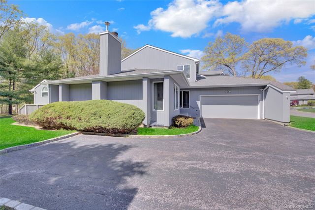 12 Wood Path Drive, Northport, NY 11768