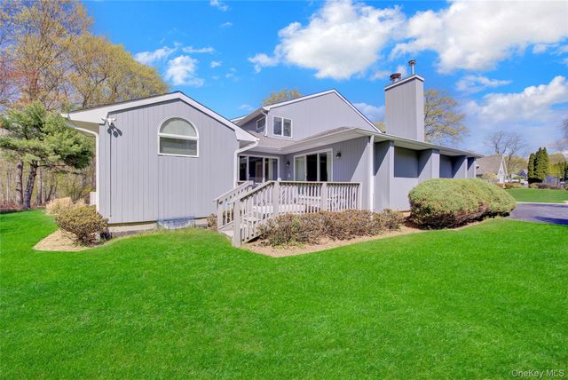 12 Wood Path Drive, Northport, NY 11768