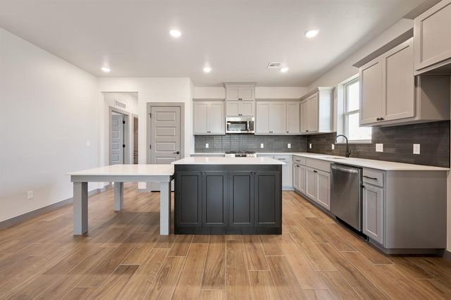 4105 NW 180th Terrace, Edmond, OK 73012