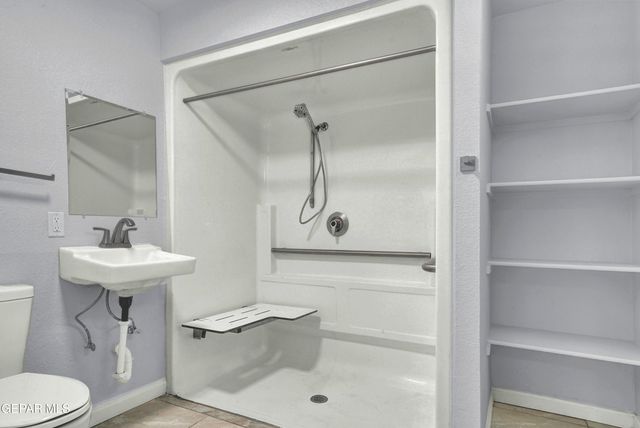 6806 ALAMEDA Avenue, El Paso, TX 79905