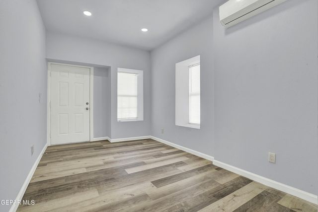 6806 ALAMEDA Avenue, El Paso, TX 79905