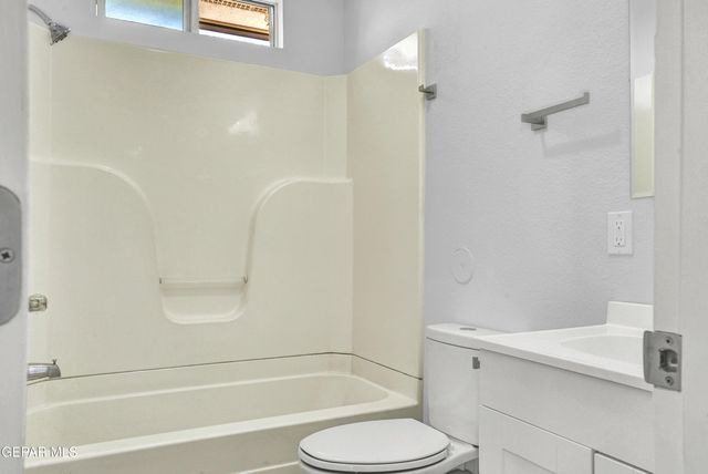 6806 ALAMEDA Avenue, El Paso, TX 79905