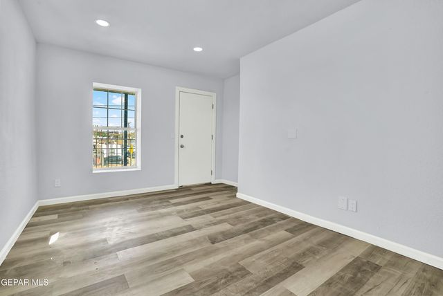 6806 ALAMEDA Avenue, El Paso, TX 79905