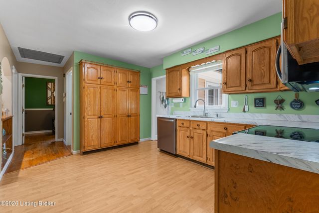 226 Northview Dr, Shepherdsville, KY 40165