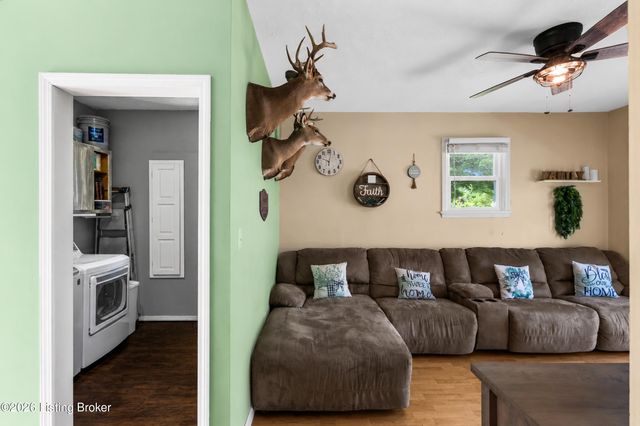 226 Northview Dr, Shepherdsville, KY 40165