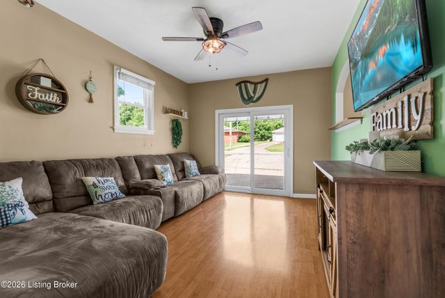 226 Northview Dr, Shepherdsville, KY 40165