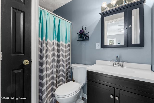 226 Northview Dr, Shepherdsville, KY 40165