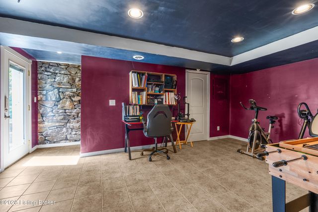 226 Northview Dr, Shepherdsville, KY 40165