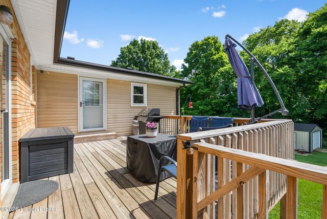 226 Northview Dr, Shepherdsville, KY 40165