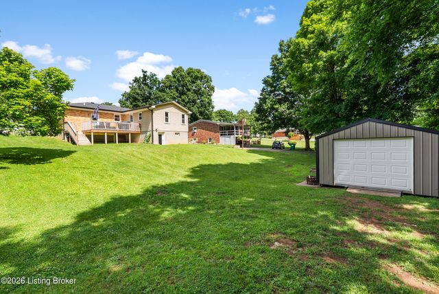 226 Northview Dr, Shepherdsville, KY 40165