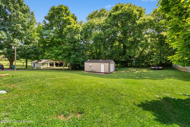 226 Northview Dr, Shepherdsville, KY 40165