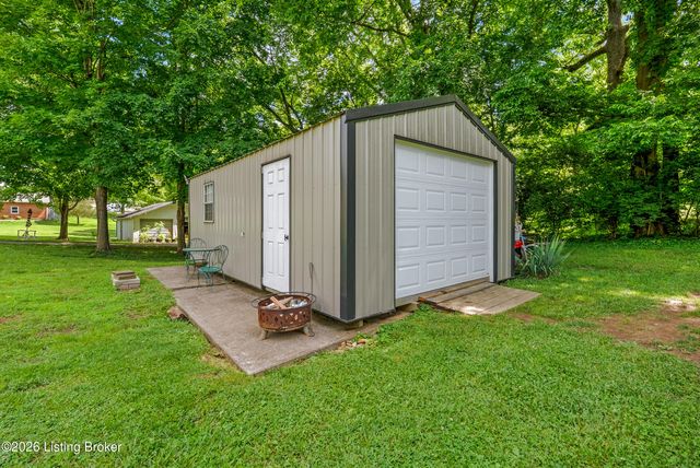 226 Northview Dr, Shepherdsville, KY 40165