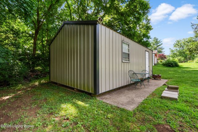 226 Northview Dr, Shepherdsville, KY 40165