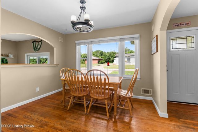 226 Northview Dr, Shepherdsville, KY 40165
