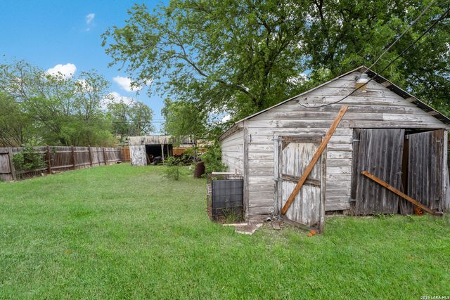 207 CORNELL AVE, San Antonio, TX 78201