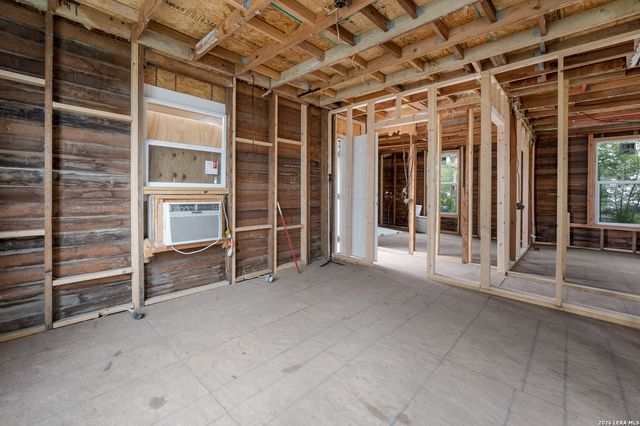 207 CORNELL AVE, San Antonio, TX 78201