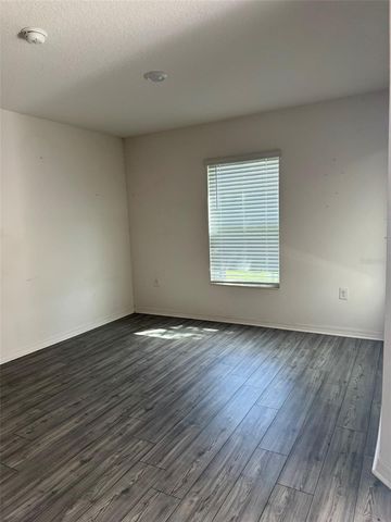 5421 COMPANION LANE, Tampa, FL 33619