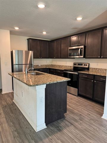 5421 COMPANION LANE, Tampa, FL 33619