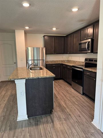 5421 COMPANION LANE, Tampa, FL 33619