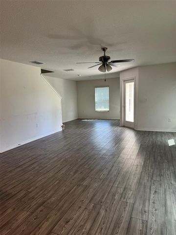 5421 COMPANION LANE, Tampa, FL 33619