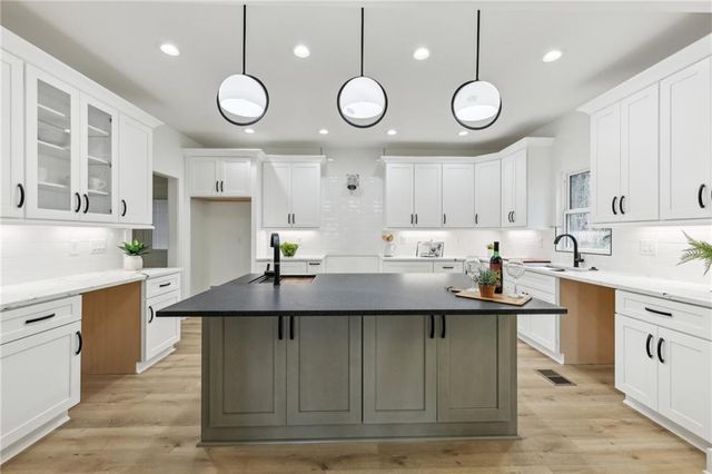 727 Garibaldi SW Street, Atlanta, GA 30310