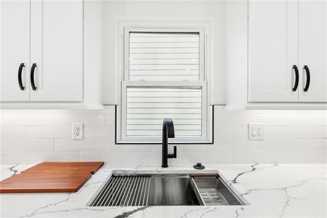 727 Garibaldi SW Street, Atlanta, GA 30310