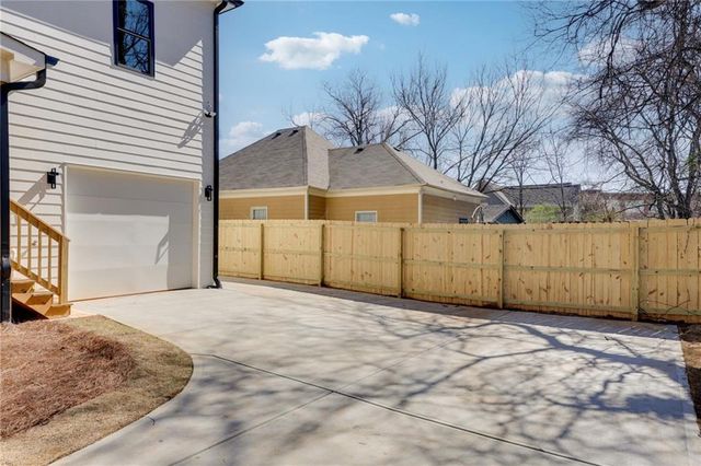 727 Garibaldi SW Street, Atlanta, GA 30310