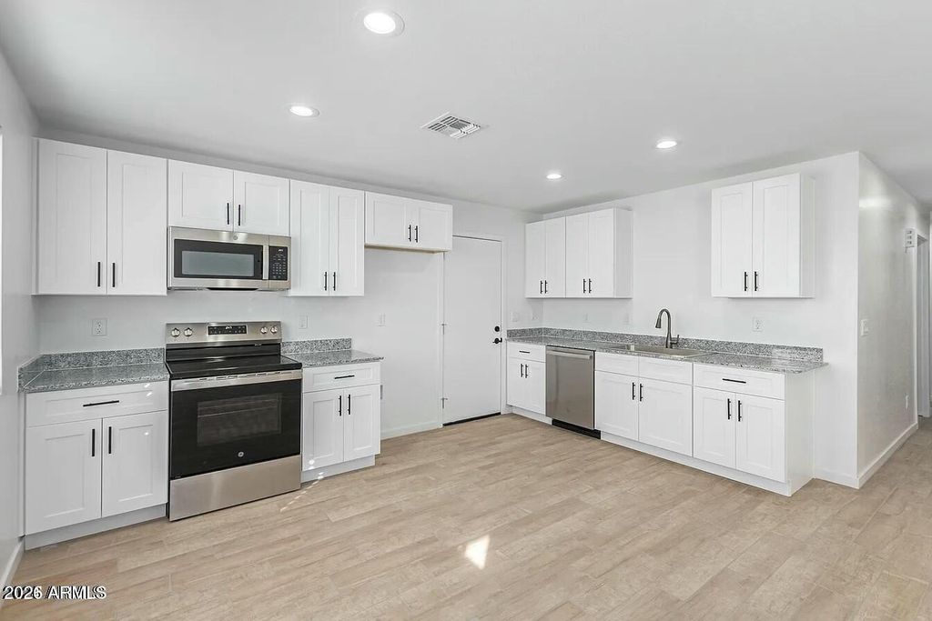 428 S 97TH Place, Mesa, AZ 85208 — photo 2