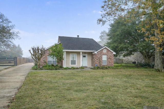 11062 Downey Dr, Greenwell Springs, LA 70739