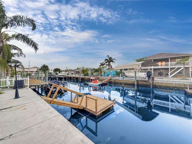 13739 COCO AVENUE, Hudson, FL 34667