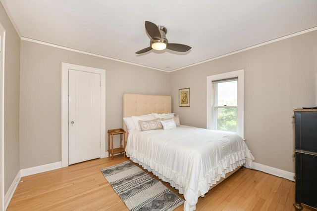 2510 N Harding BOULEVARD, Wauwatosa, WI 53226