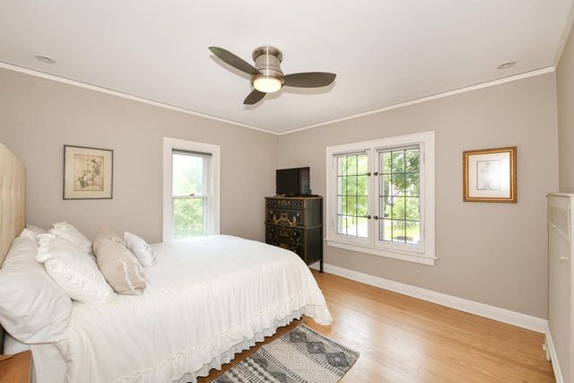 2510 N Harding BOULEVARD, Wauwatosa, WI 53226