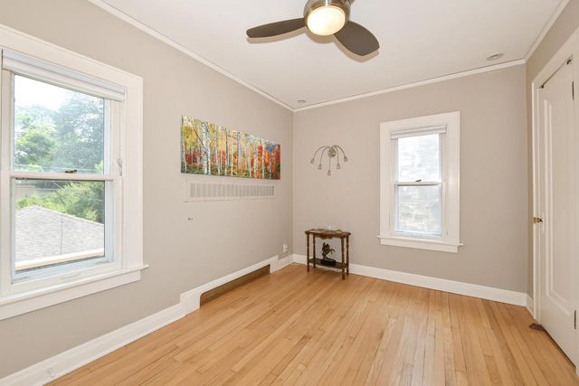 2510 N Harding BOULEVARD, Wauwatosa, WI 53226
