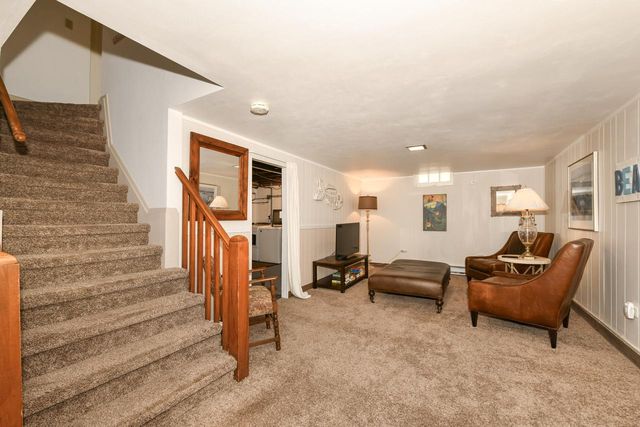 2510 N Harding BOULEVARD, Wauwatosa, WI 53226