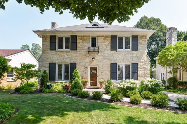 2510 N Harding BOULEVARD, Wauwatosa, WI 53226