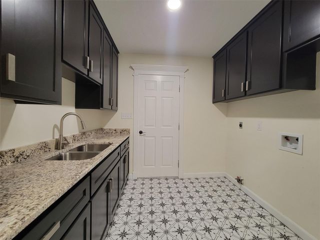 630 Stonewall Jackson Drive, Conroe, TX 77302
