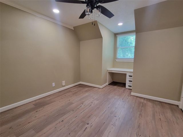 630 Stonewall Jackson Drive, Conroe, TX 77302