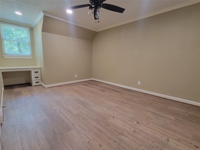 630 Stonewall Jackson Drive, Conroe, TX 77302