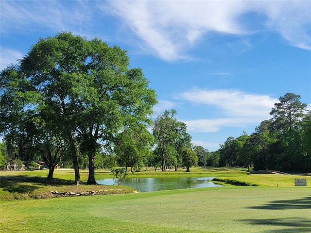 630 Stonewall Jackson Drive, Conroe, TX 77302