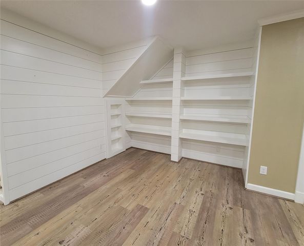 630 Stonewall Jackson Drive, Conroe, TX 77302